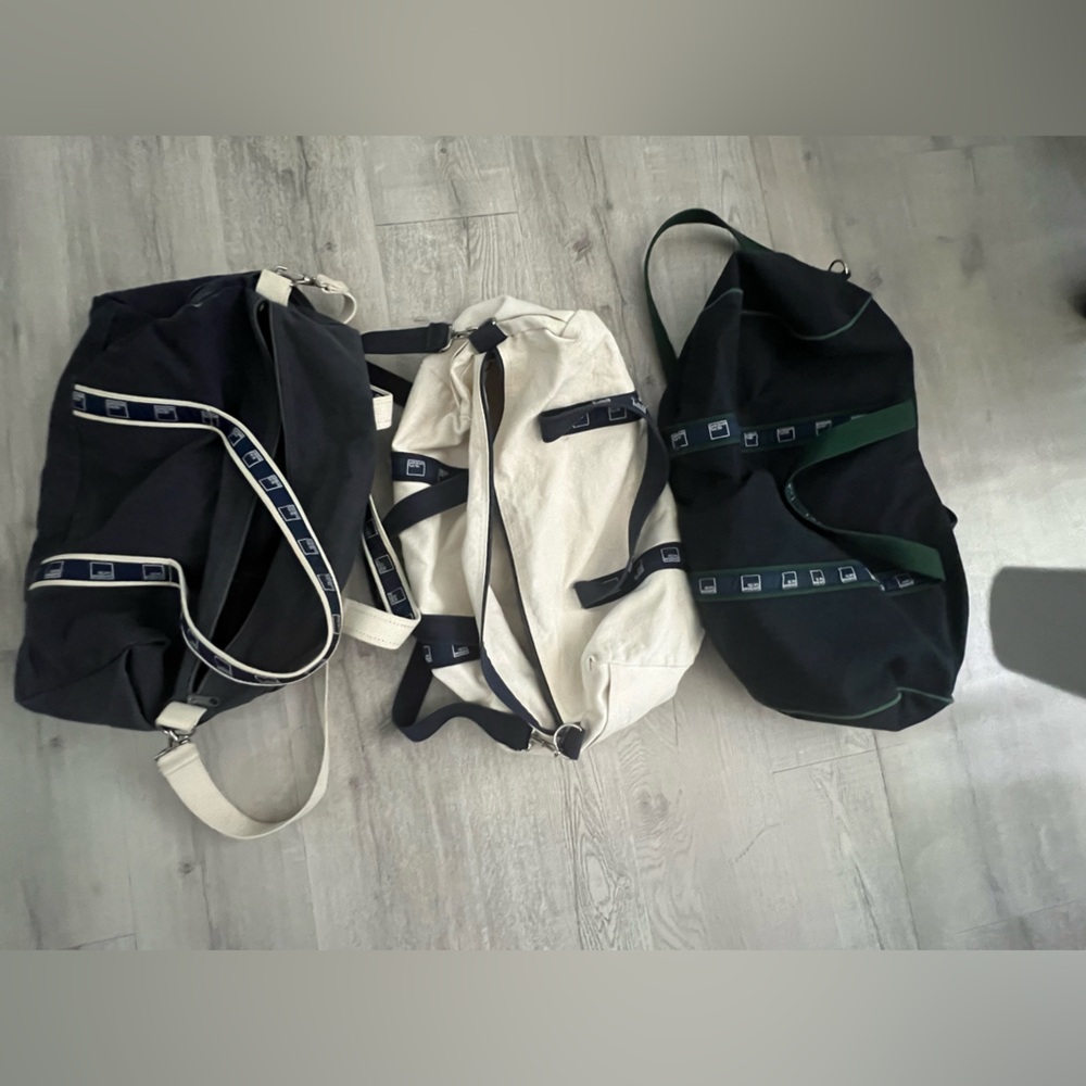 Lot of 3 Goldman Sachs duffle gym Bags in blue, green, cream